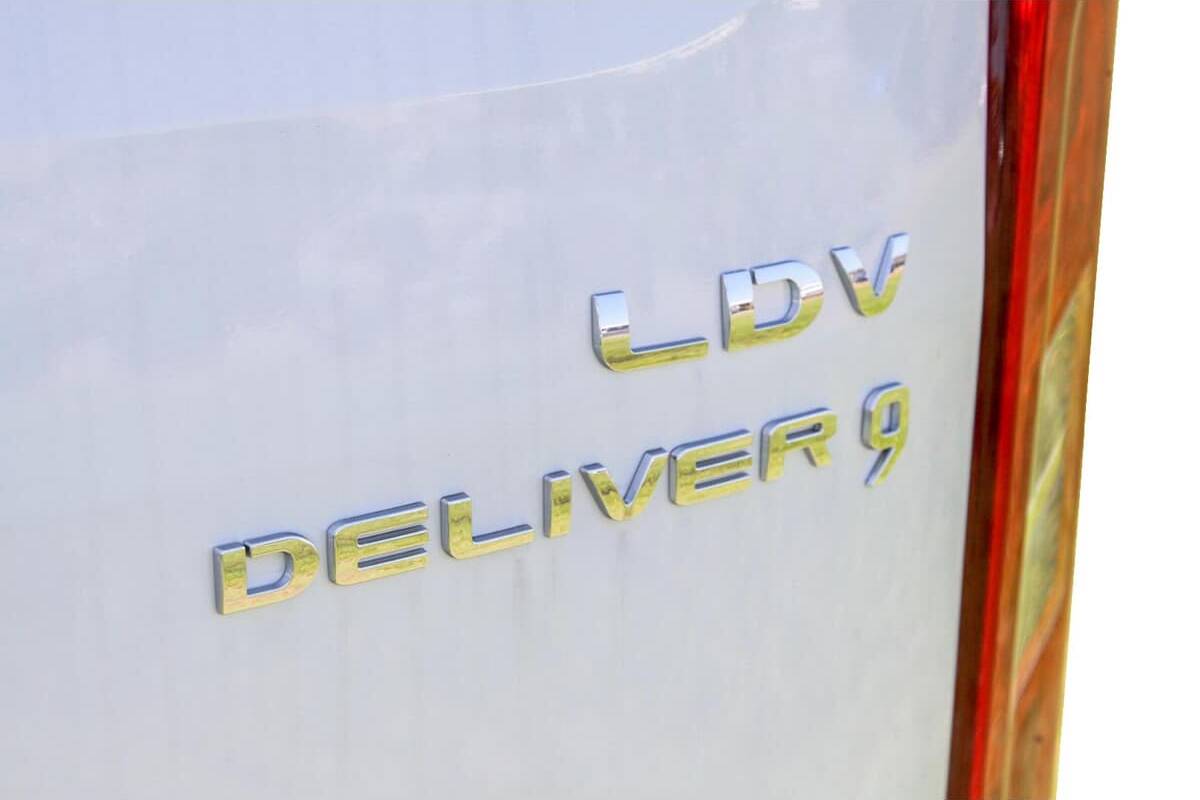 2023 LDV Deliver 9 LWB Manual
