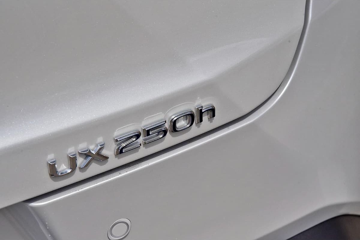 2024 Lexus UX UX250h Luxury Auto 2WD