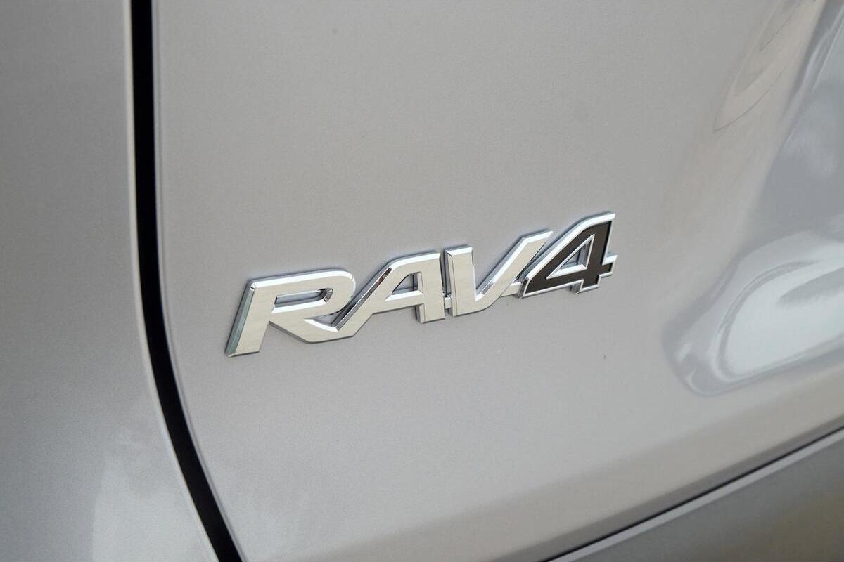 2023 Toyota RAV4 GXL Auto eFour