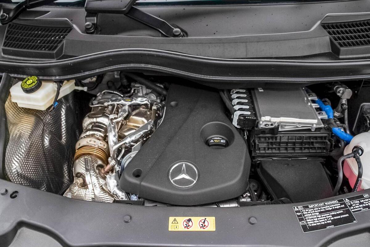 2023 Mercedes-Benz V-Class V300 d AMG Avantgarde Medium Wheelbase Auto