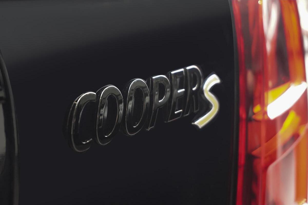 2023 MINI Countryman Cooper SE MINI Yours Auto ALL4