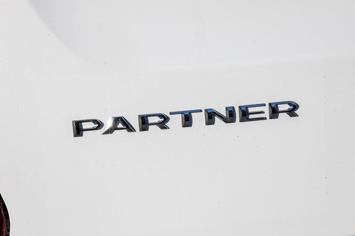 2023 Peugeot Partner Premium LWB Auto MY23