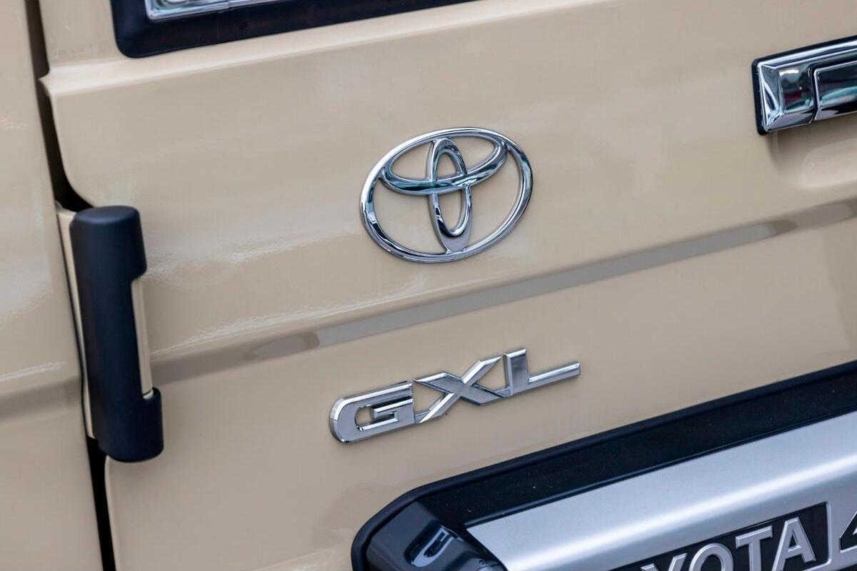 2023 Toyota Landcruiser GXL Troopcarrier Manual 4x4