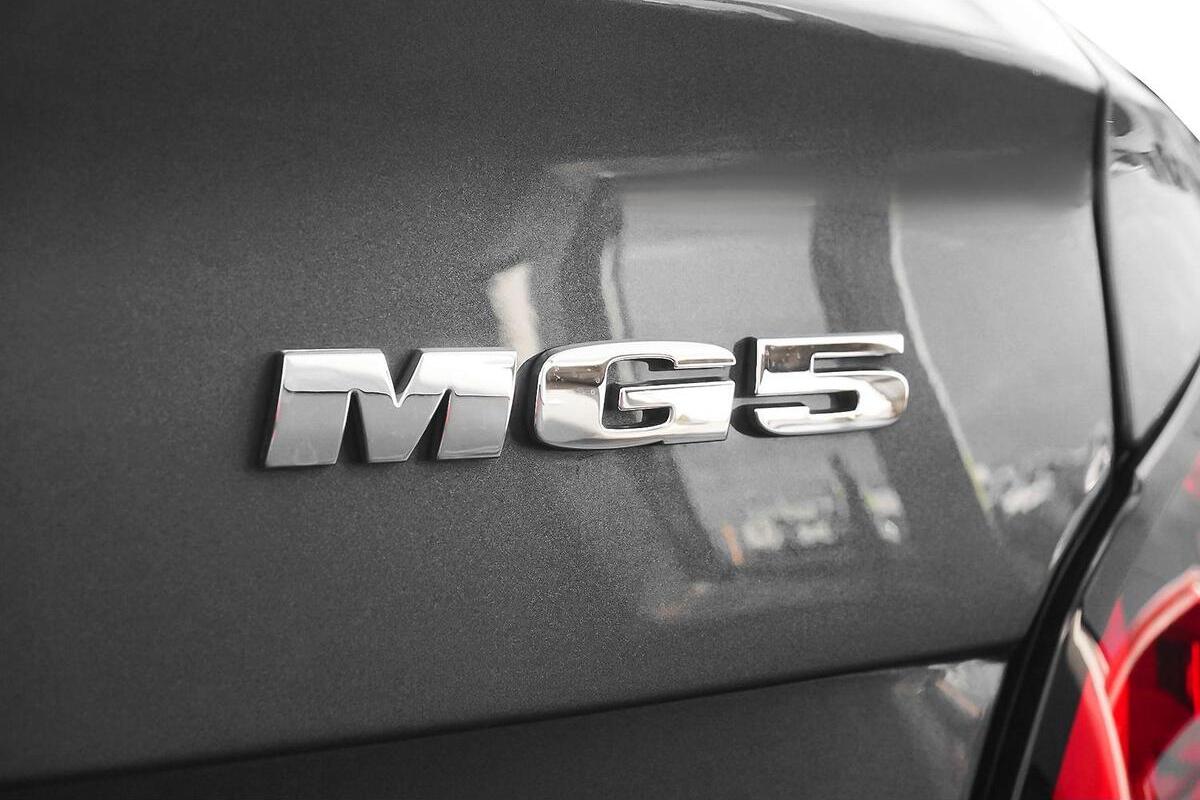 2024 MG MG5 Vibe Auto MY23