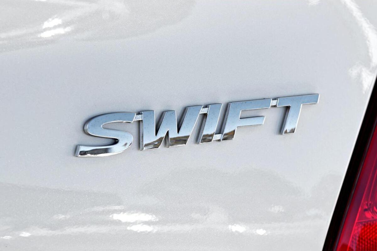 2024 Suzuki Swift GL Plus Auto