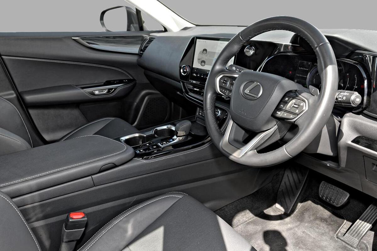 2023 Lexus NX NX350h Luxury Auto 2WD