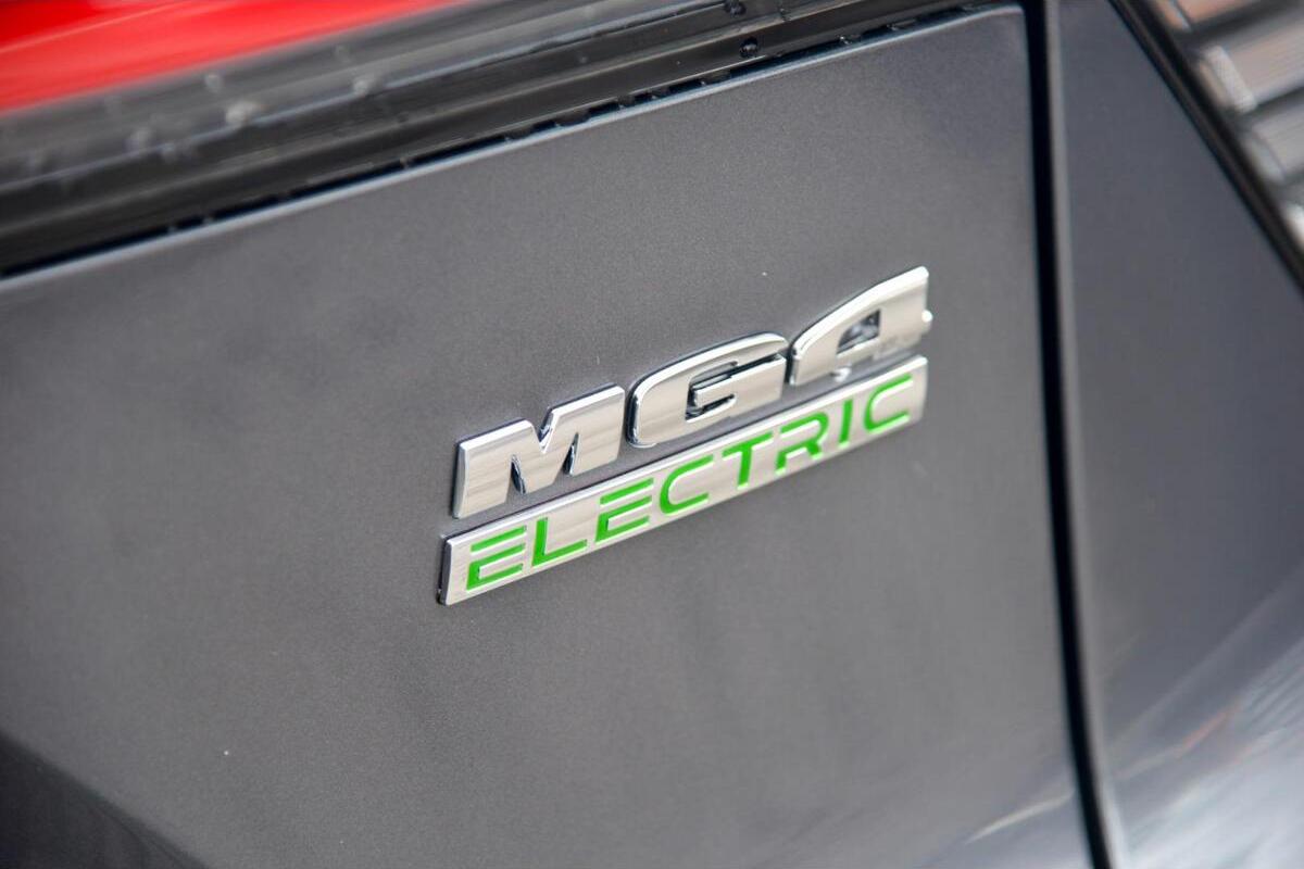 2024 MG MG4 Long Range 77 Auto