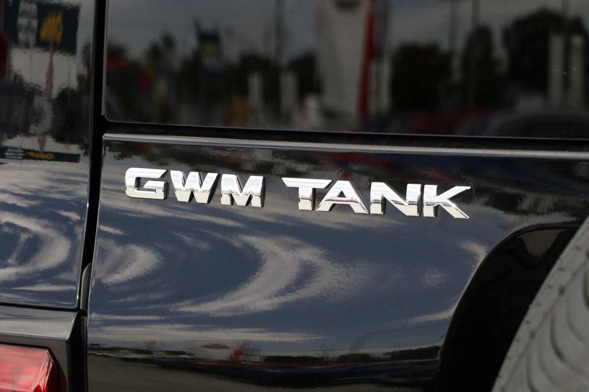 2023 GWM Tank 300 Lux Auto 4x4