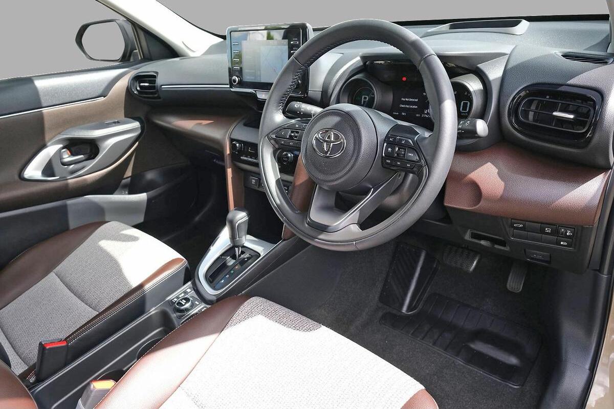 2023 Toyota Yaris Cross Urban Auto AWD