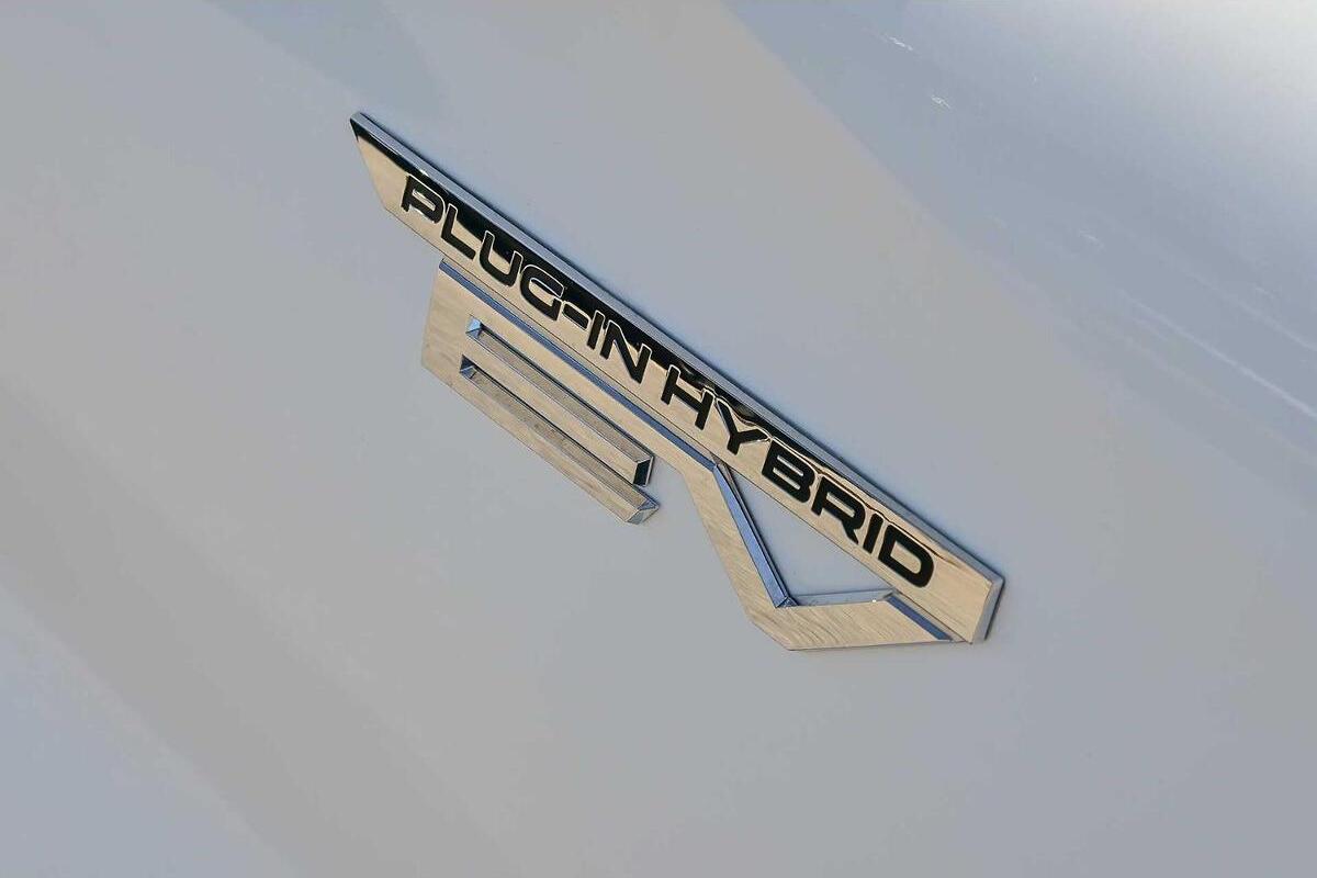 2023 Mitsubishi Outlander PHEV ES ZM Auto AWD MY24