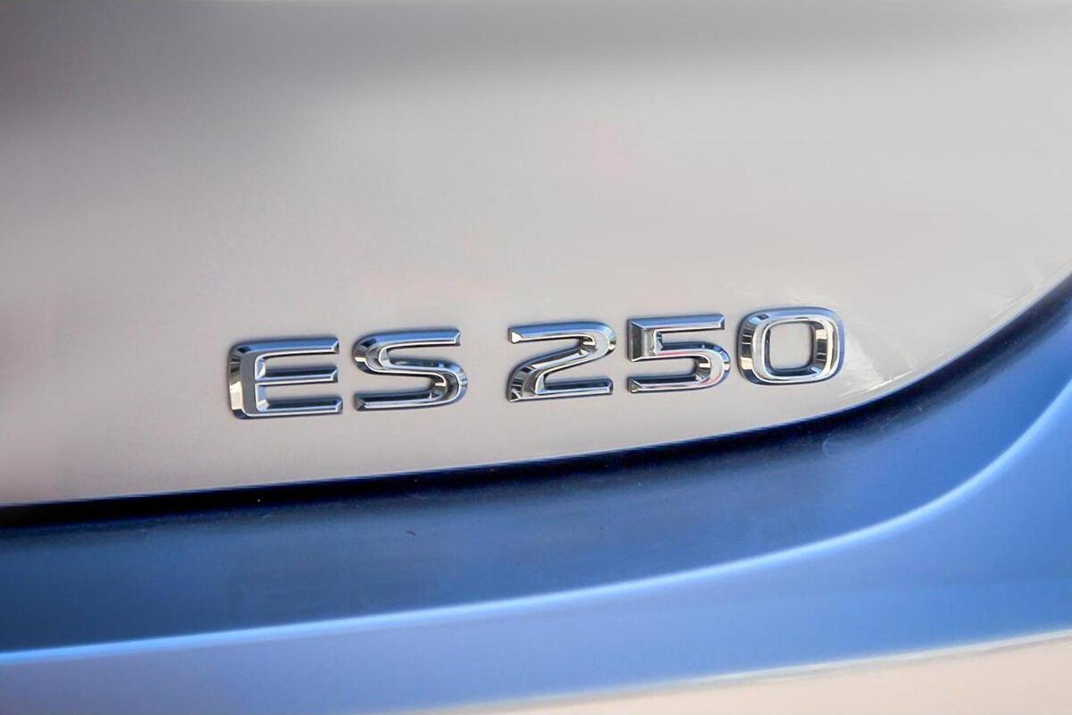 2023 Lexus ES ES250 Luxury Auto