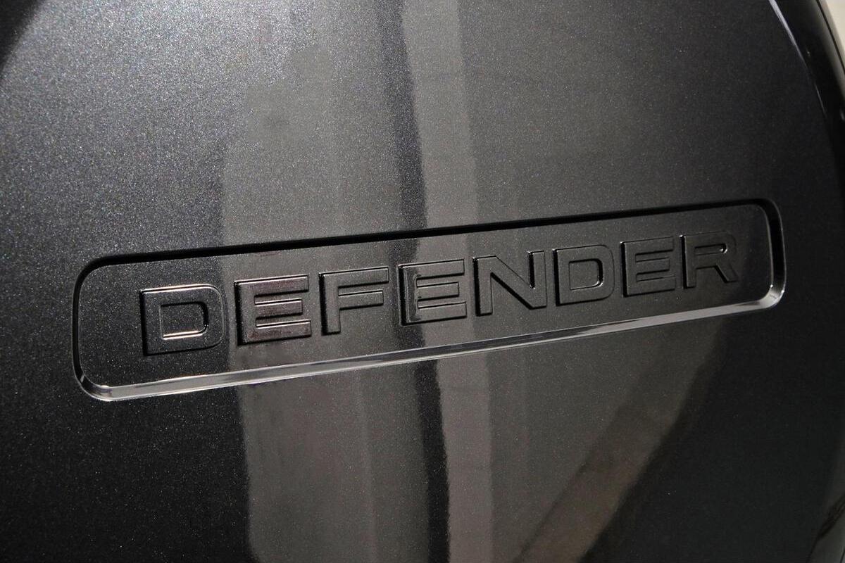 2024 Land Rover Defender 130 P500 V8 Auto AWD MY24