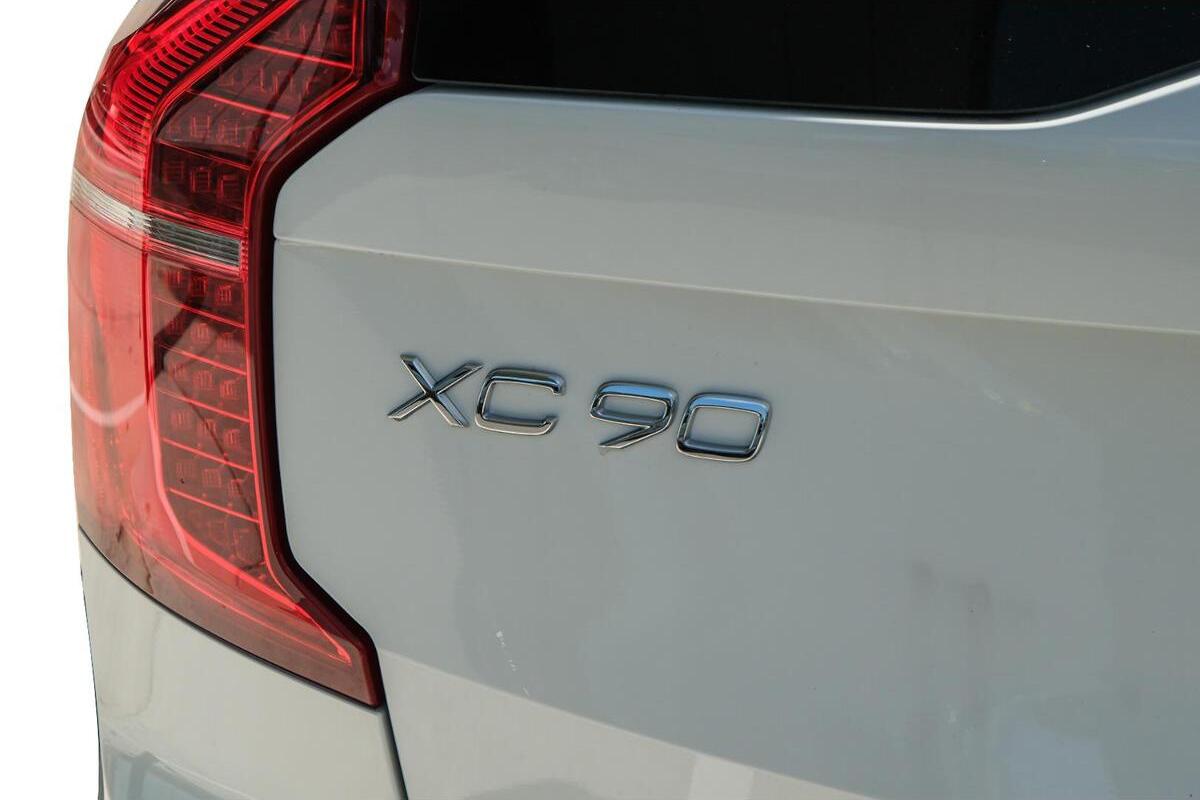 2024 Volvo XC90 Recharge Ultimate T8 Plug-In Hybrid Auto AWD MY24