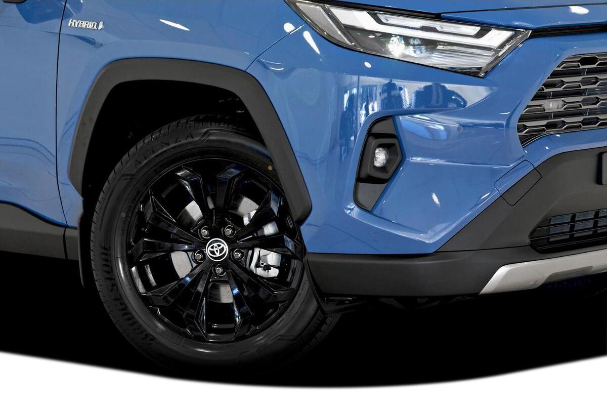 2024 Toyota RAV4 Cruiser Auto eFour