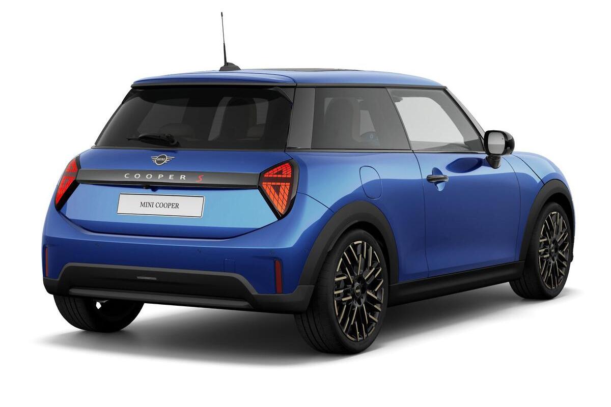 2024 MINI Cooper S Favoured Auto