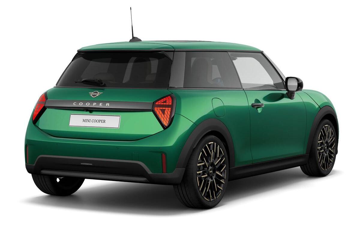 2024 MINI Cooper C Favoured Auto