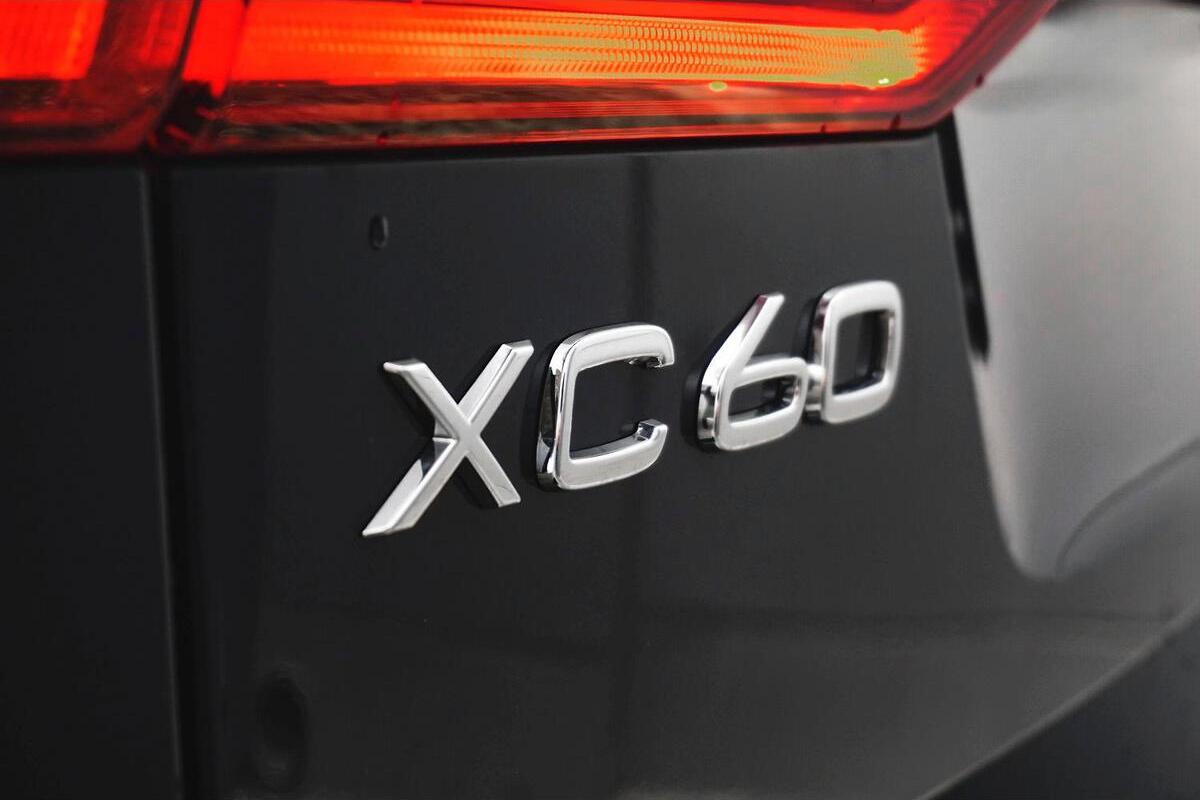 2024 Volvo XC60 Plus B5 Auto AWD MY25