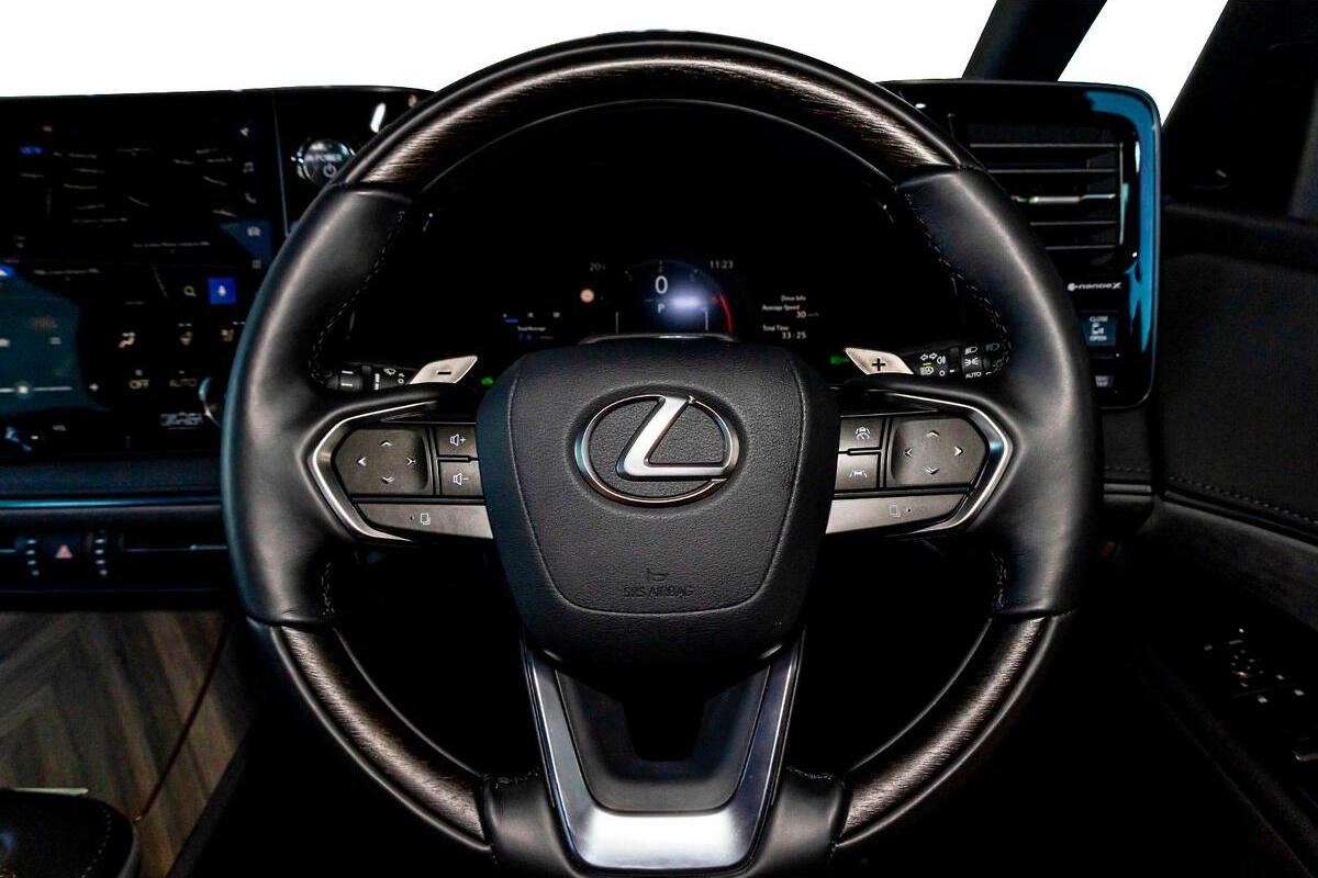 2024 Lexus LM LM350h Sports Luxury Auto 2WD