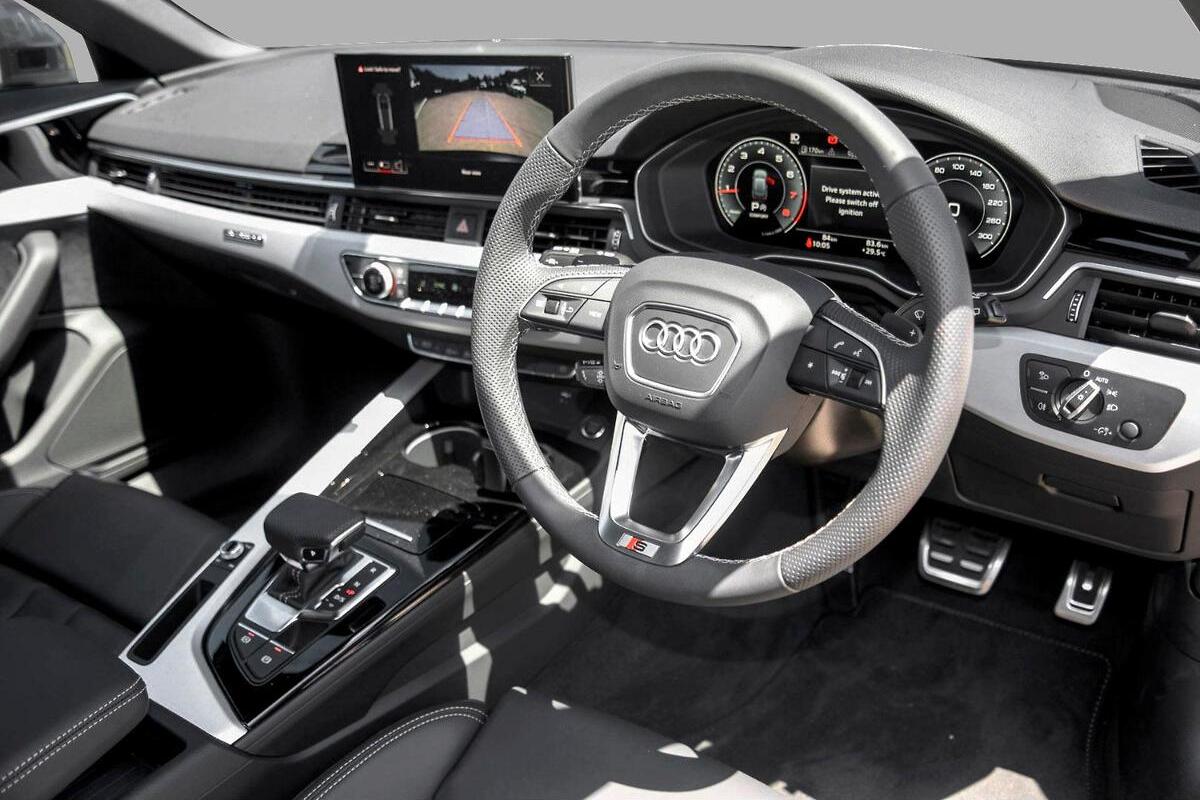 2024 Audi A4 45 TFSI S line Auto quattro MY24