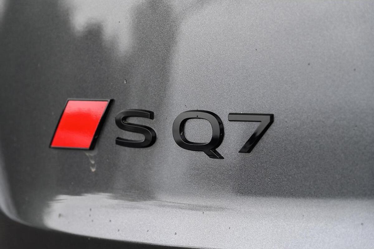 2024 Audi SQ7 TFSI Auto quattro MY25