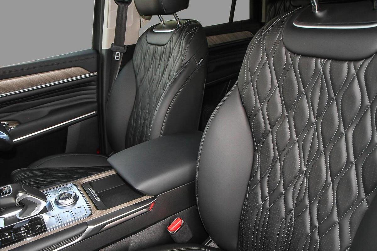2025 GWM Tank 500 Lux Hybrid Auto 4WD