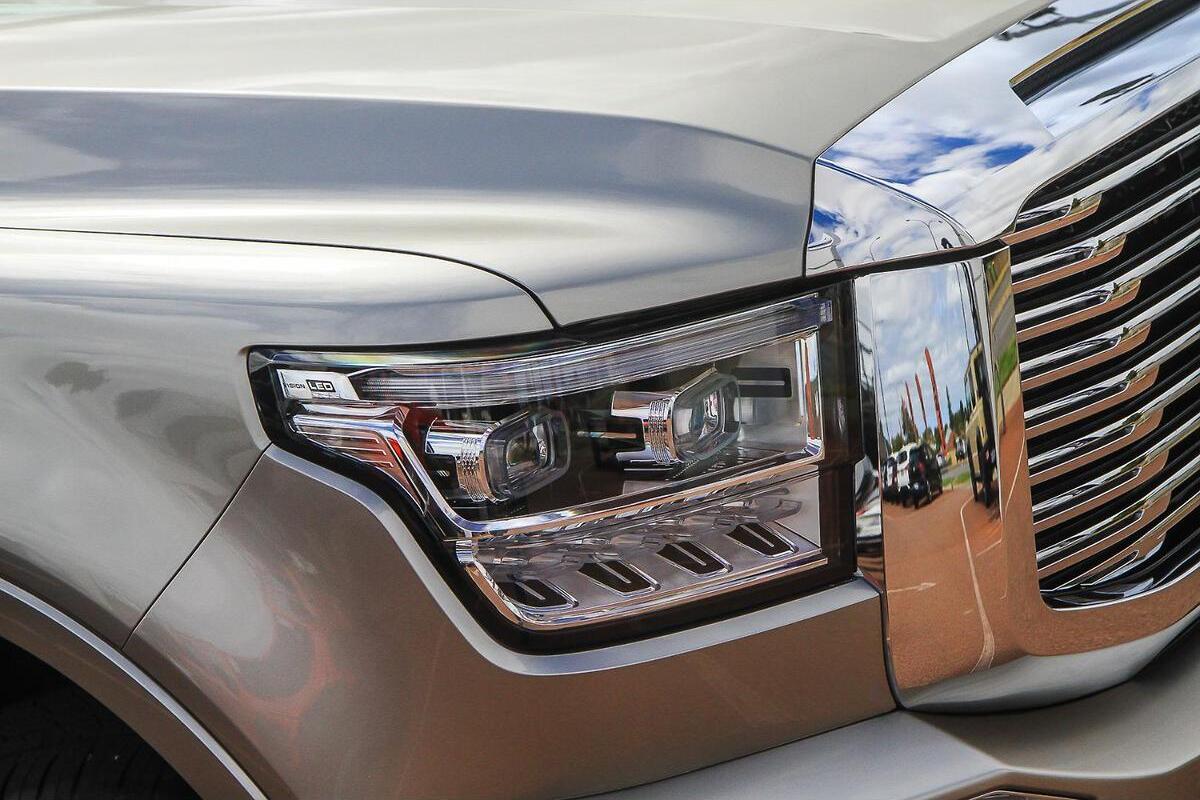 2025 GWM Tank 500 Lux Hybrid Auto 4WD